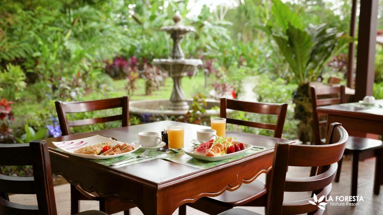 La Foresta Nature Resort Quepos Extérieur photo