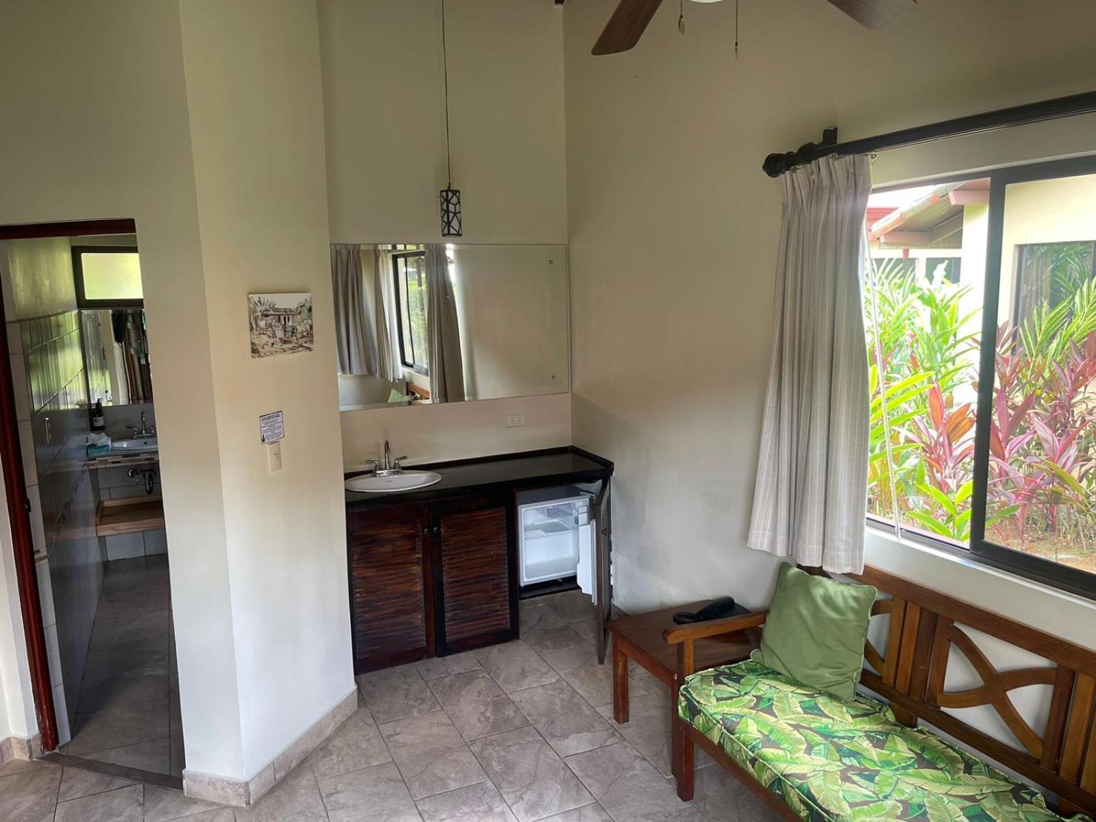 La Foresta Nature Resort Quepos Extérieur photo